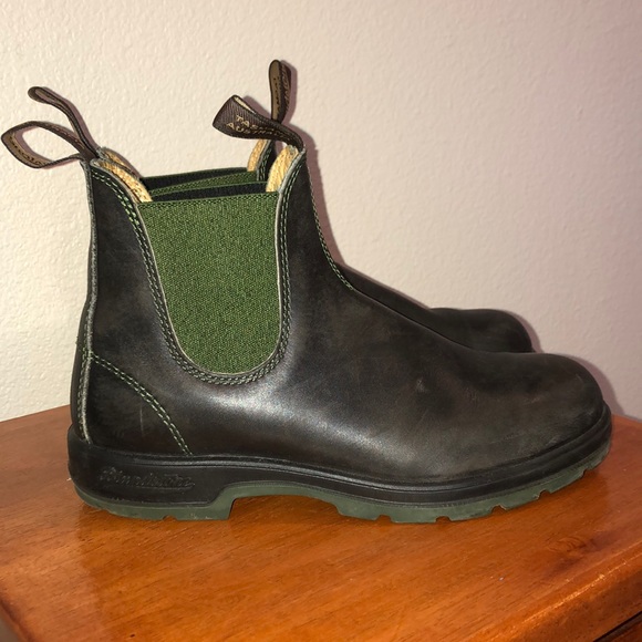 green blundstones
